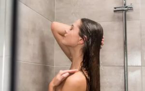 Стоит ли перед сексом и до него принимать душ?